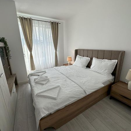 Elisio - Maple House Apartamento Ghimbav Exterior foto