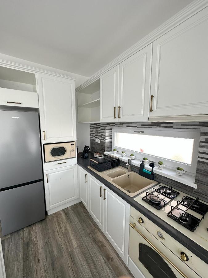 Elisio - Maple House Apartamento Ghimbav Exterior foto