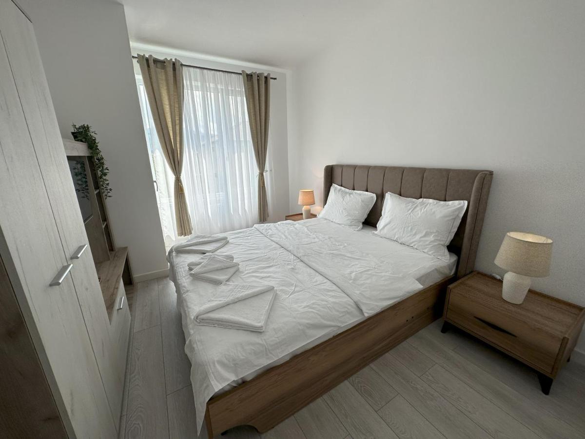 Elisio - Maple House Apartamento Ghimbav Exterior foto